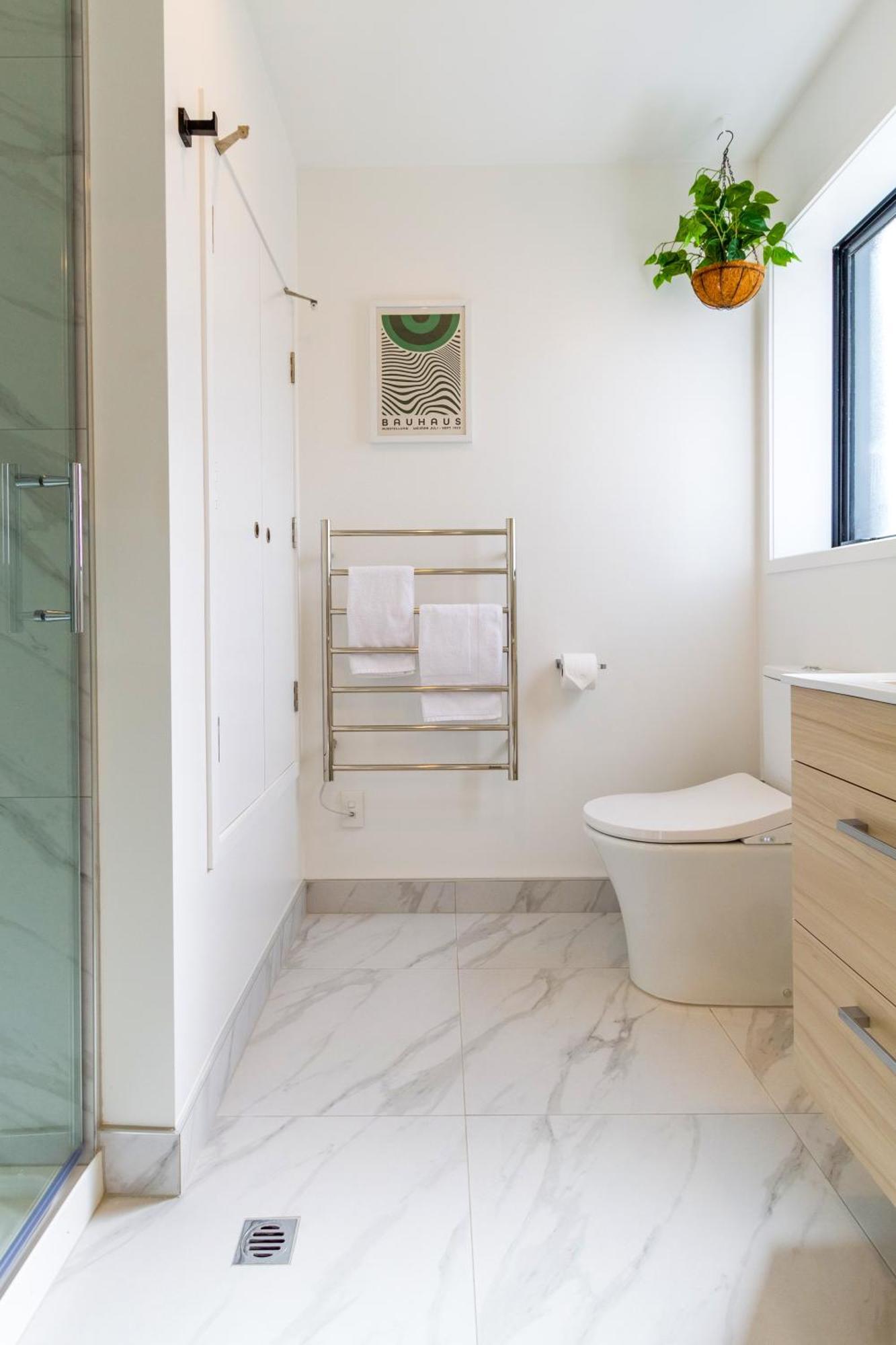 Prime Locale: Studio With Balcony Christchurch Eksteriør bilde